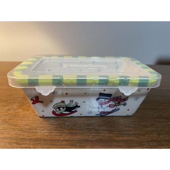 3 Temptations Christmas 12 Oz Mini Loaf Pan w/Lid/Box Bakeware - Picture 7 of 10